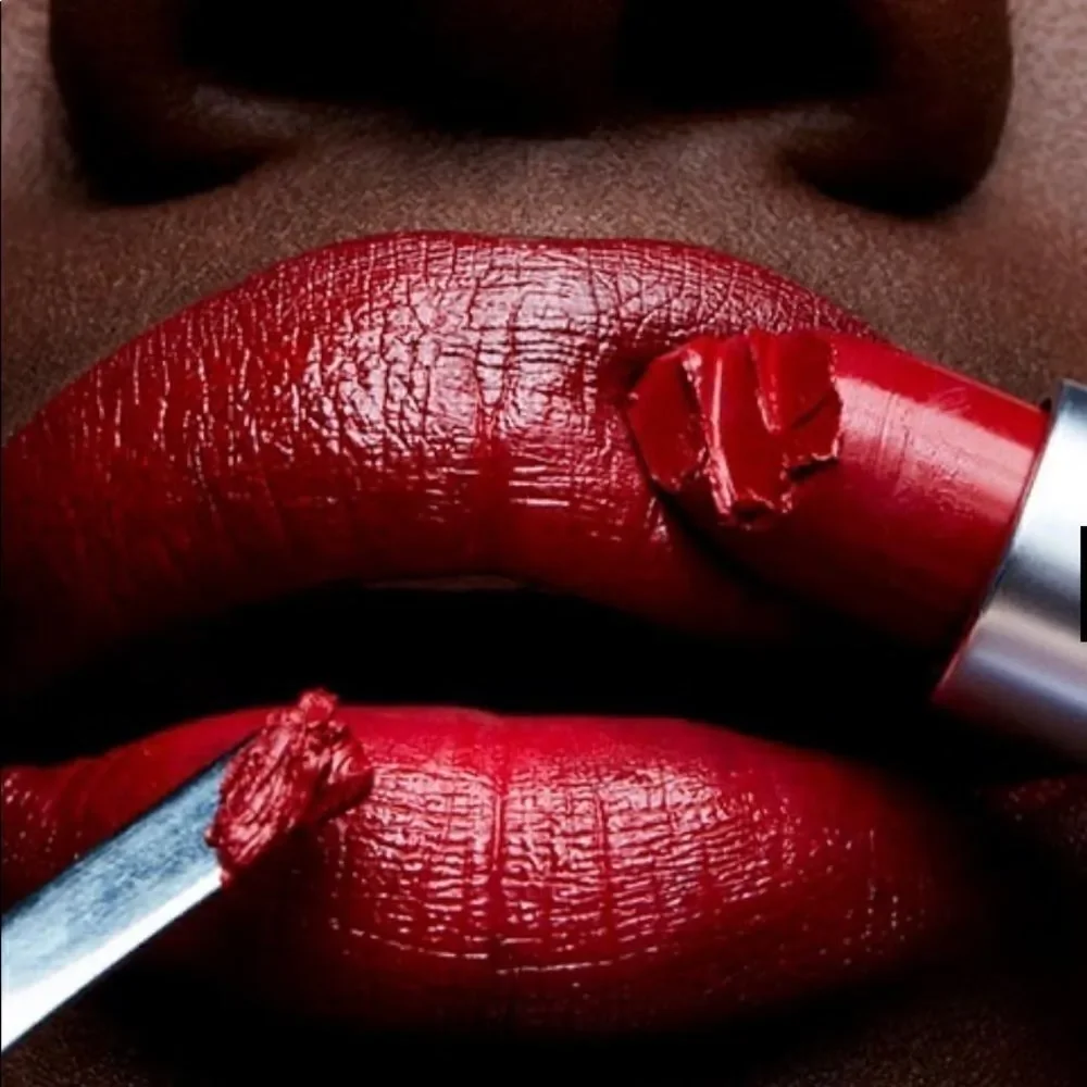 MAC CREMESHEEN LIPSTICK NEW Brave Red Ipsy bag